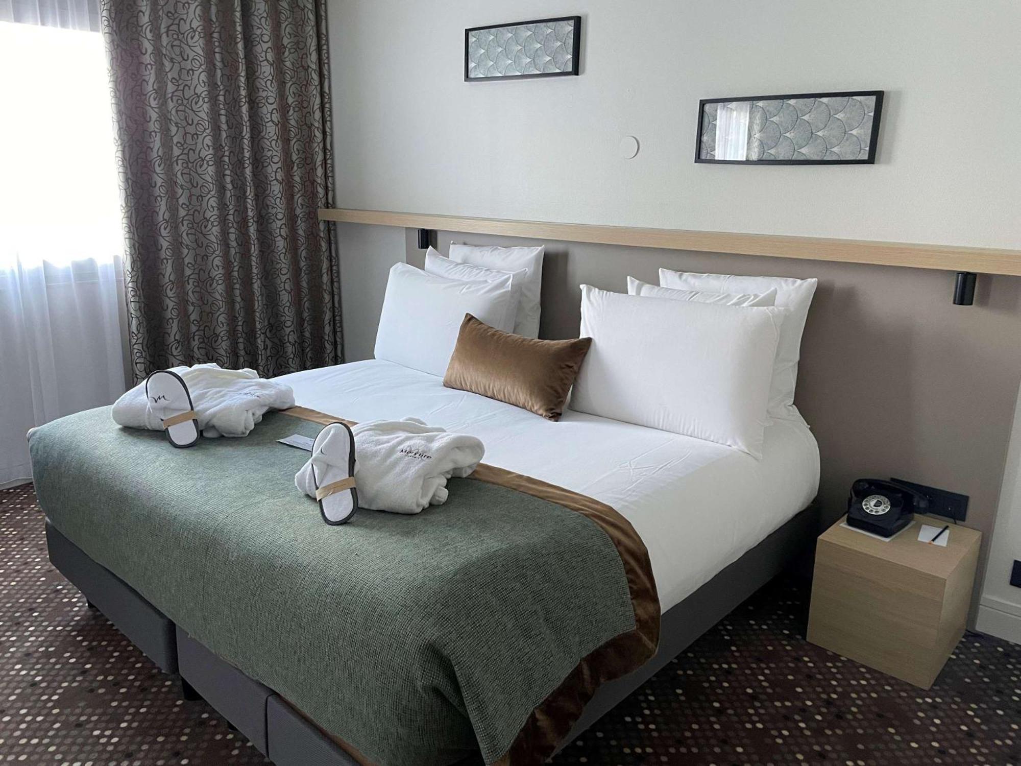 Mercure Lyon Charbonnieres Exteriör bild